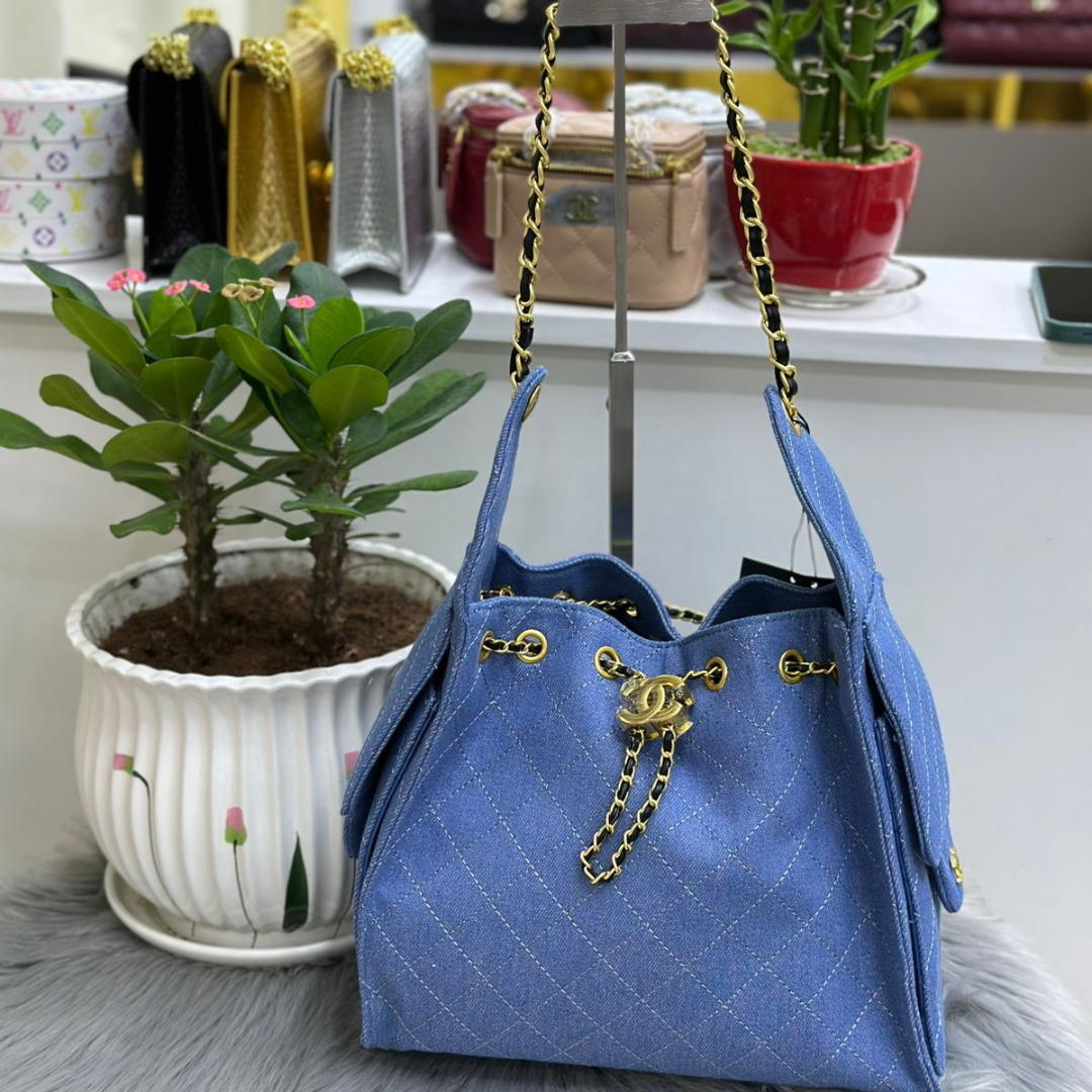 CHANEL Women’s Pink Quilted Leather Shoulder Bag