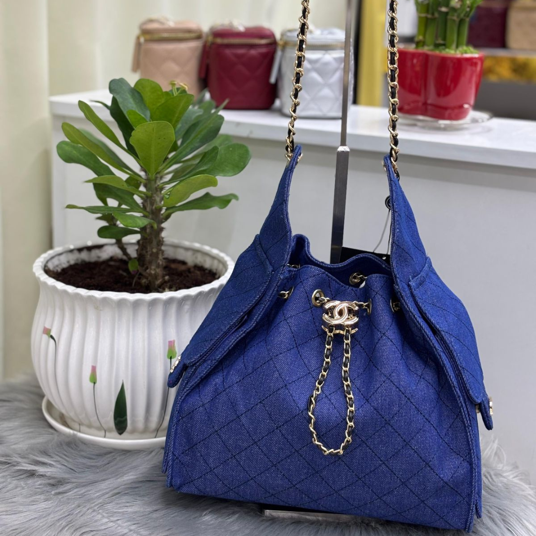 CHANEL Women’s Pink Quilted Leather Shoulder Bag