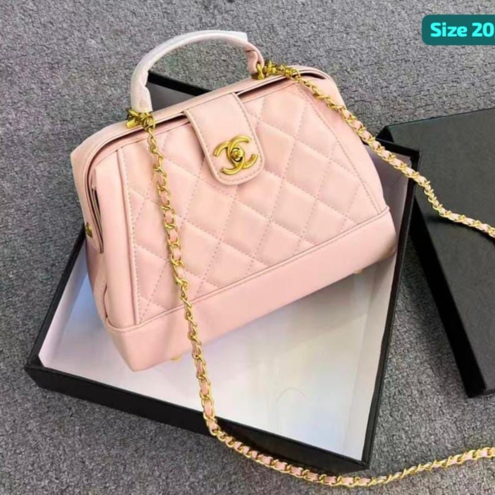 Luxury Quilted Handbag with Gold Chain | Elegant Designer Shoulder Bag