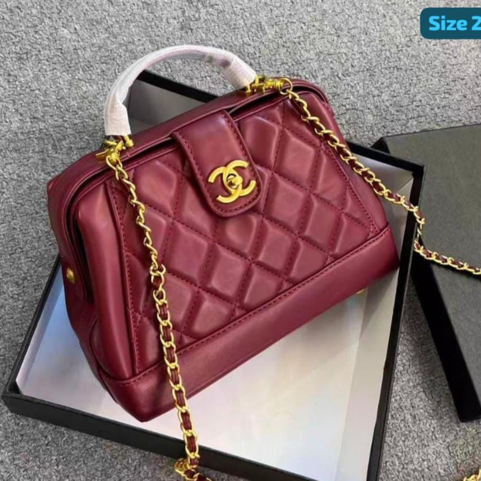 Luxury Quilted Handbag with Gold Chain | Elegant Designer Shoulder Bag